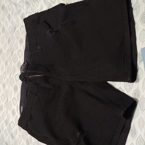 Black Bombshell skinny shorts